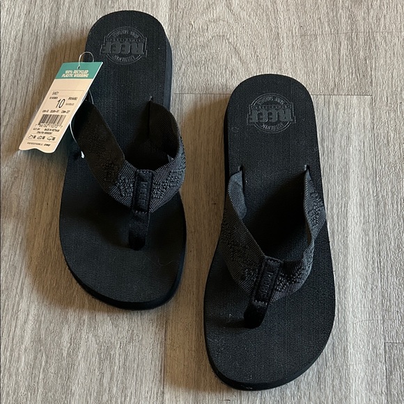 Reef Black Women's Sandals - Picture 1 of 7